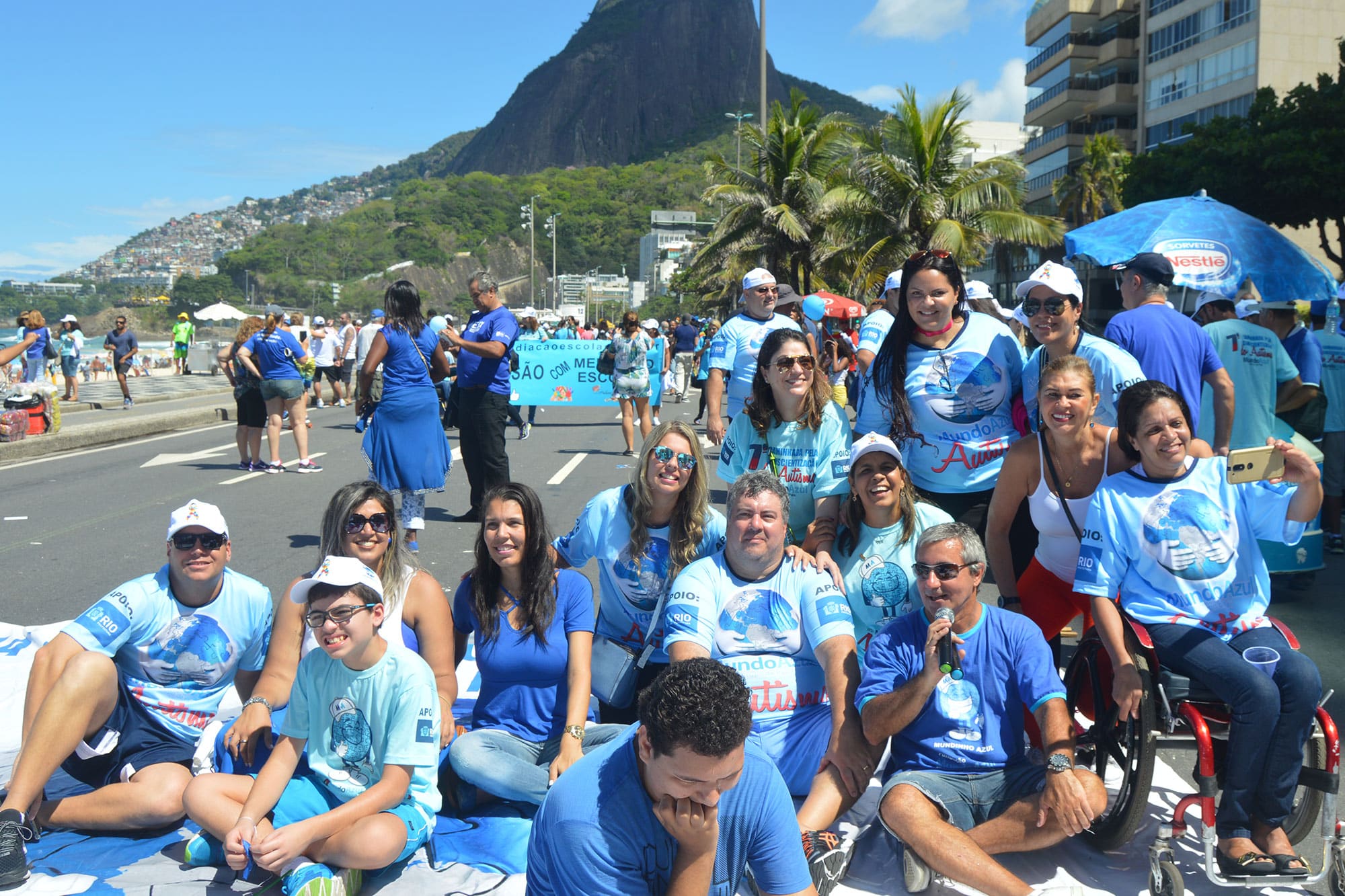 tania-bastos-vereadora-madrinha-do-autismo-rio-de-janeiro-caminhada-zona-sul