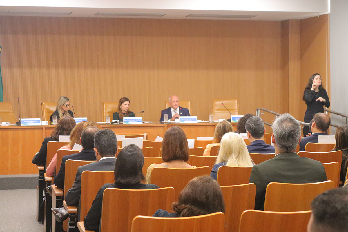 Fórum "Eleições em Transformação: o que esperar do Novo Código Eleitoral"? - Foto 17