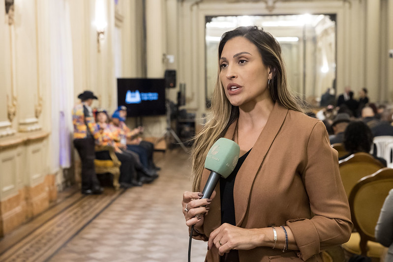 Entrega de moções para profissionais de Artes Marciais - 07/10/2025 (Por Câmara Municipal de Vereadores / Fotos: Cicero Rodrigues/CMRJ & Ascom Vereadora Tânia Bastos / Fotos: Sandro Diniz) - Foto 43