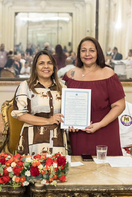 Entrega de moções para profissionais de Artes Marciais - 07/10/2025 (Por Câmara Municipal de Vereadores / Fotos: Cicero Rodrigues/CMRJ & Ascom Vereadora Tânia Bastos / Fotos: Sandro Diniz) - Foto 54