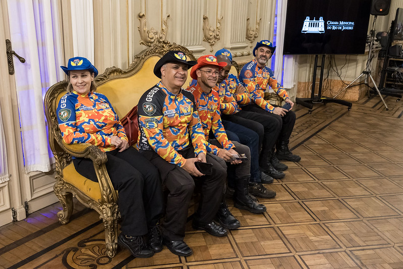 Entrega de moções para profissionais de Artes Marciais - 07/10/2025 (Por Câmara Municipal de Vereadores / Fotos: Cicero Rodrigues/CMRJ & Ascom Vereadora Tânia Bastos / Fotos: Sandro Diniz) - Foto 59