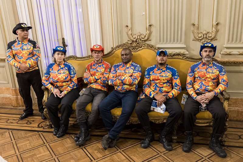 Entrega de moções para profissionais de Artes Marciais - 07/10/2025 (Por Câmara Municipal de Vereadores / Fotos: Cicero Rodrigues/CMRJ & Ascom Vereadora Tânia Bastos / Fotos: Sandro Diniz) - Foto 70