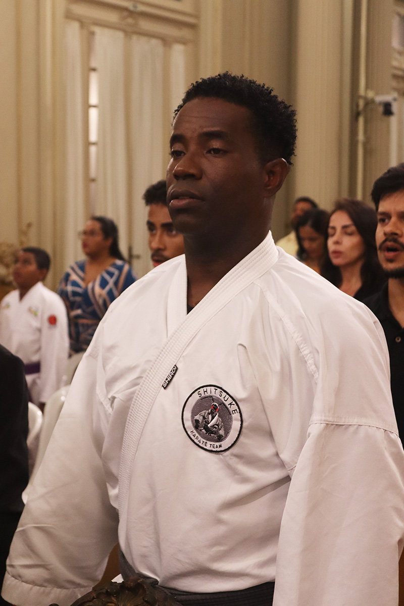 Entrega de moções para profissionais de Artes Marciais - 07/10/2025 (Por Câmara Municipal de Vereadores / Fotos: Cicero Rodrigues/CMRJ & Ascom Vereadora Tânia Bastos / Fotos: Sandro Diniz) - Foto 89