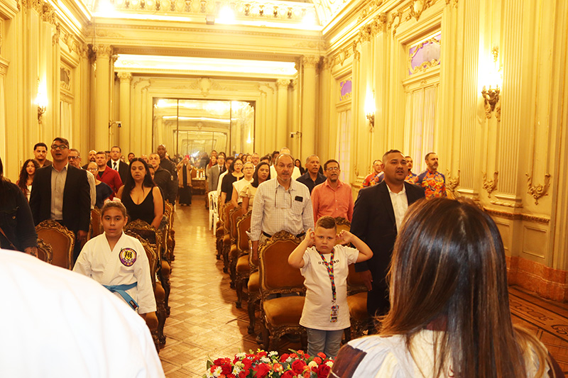 Entrega de moções para profissionais de Artes Marciais - 07/10/2025 (Por Câmara Municipal de Vereadores / Fotos: Cicero Rodrigues/CMRJ & Ascom Vereadora Tânia Bastos / Fotos: Sandro Diniz) - Foto 94