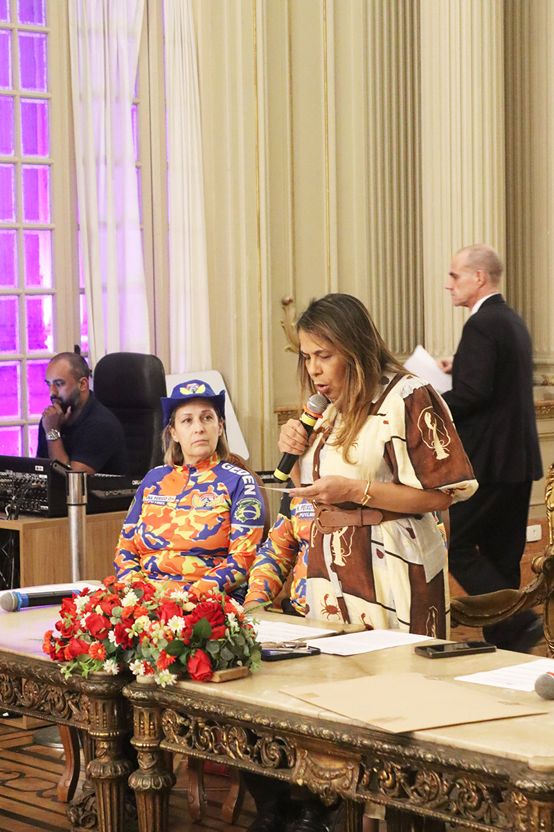 Entrega de moções para profissionais de Artes Marciais - 07/10/2025 (Por Câmara Municipal de Vereadores / Fotos: Cicero Rodrigues/CMRJ & Ascom Vereadora Tânia Bastos / Fotos: Sandro Diniz) - Foto 95
