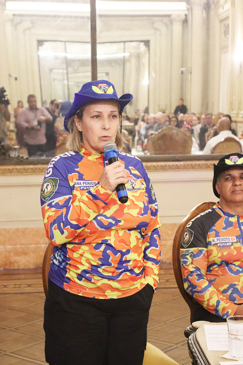 Entrega de moções para profissionais de Artes Marciais - 07/10/2025 (Por Câmara Municipal de Vereadores / Fotos: Cicero Rodrigues/CMRJ & Ascom Vereadora Tânia Bastos / Fotos: Sandro Diniz) - Foto 115