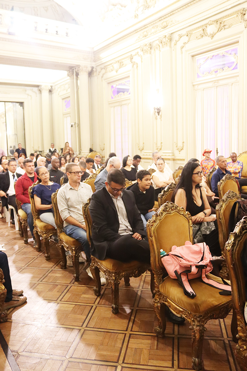 Entrega de moções para profissionais de Artes Marciais - 07/10/2025 (Por Câmara Municipal de Vereadores / Fotos: Cicero Rodrigues/CMRJ & Ascom Vereadora Tânia Bastos / Fotos: Sandro Diniz) - Foto 129