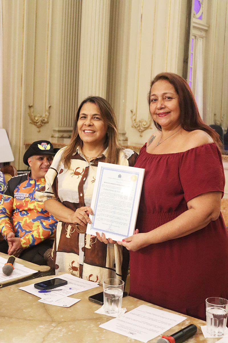 Entrega de moções para profissionais de Artes Marciais - 07/10/2025 (Por Câmara Municipal de Vereadores / Fotos: Cicero Rodrigues/CMRJ & Ascom Vereadora Tânia Bastos / Fotos: Sandro Diniz) - Foto 130