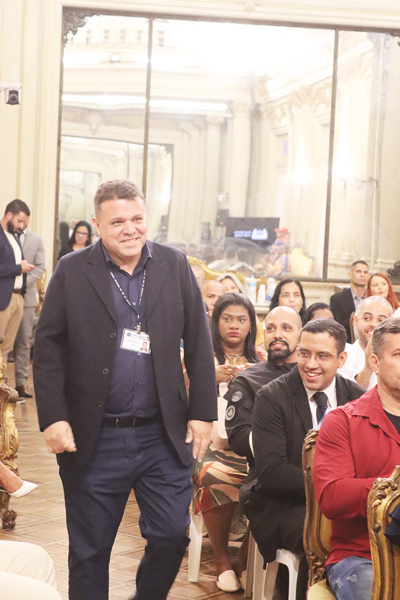 Entrega de moções para profissionais de Artes Marciais - 07/10/2025 (Por Câmara Municipal de Vereadores / Fotos: Cicero Rodrigues/CMRJ & Ascom Vereadora Tânia Bastos / Fotos: Sandro Diniz) - Foto 153