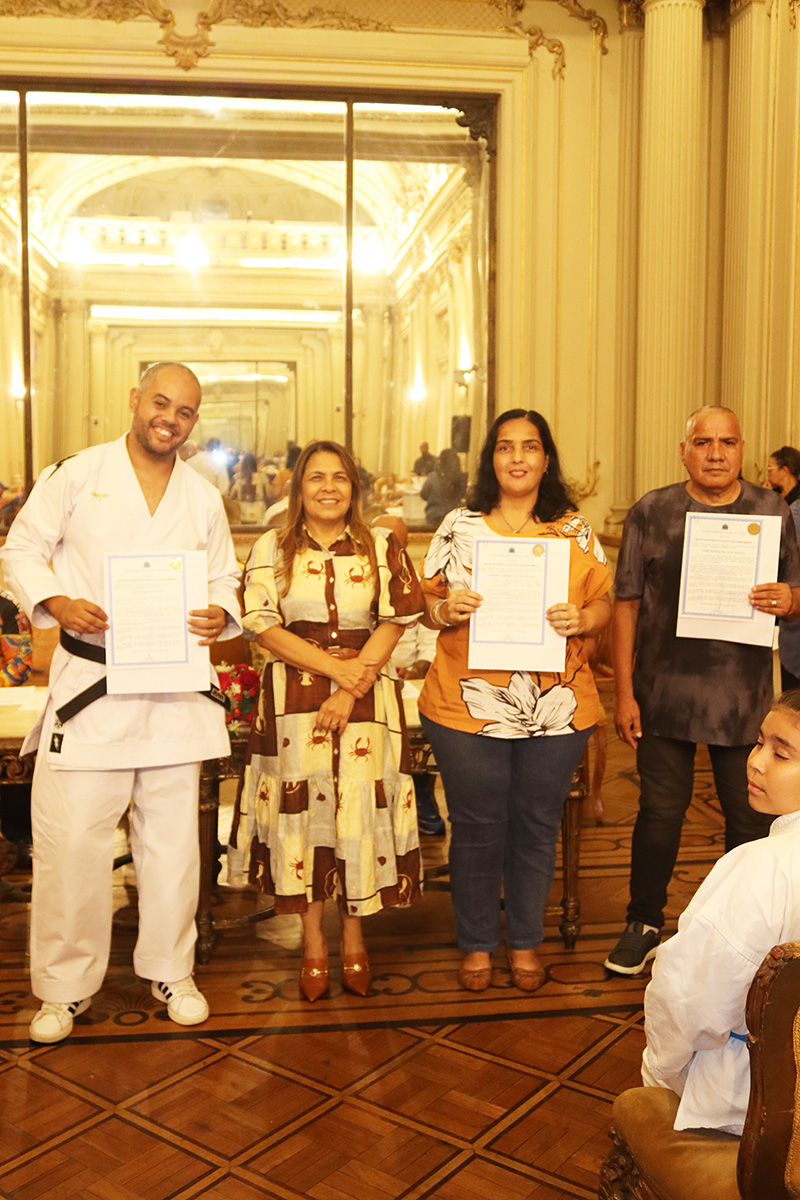 Entrega de moções para profissionais de Artes Marciais - 07/10/2025 (Por Câmara Municipal de Vereadores / Fotos: Cicero Rodrigues/CMRJ & Ascom Vereadora Tânia Bastos / Fotos: Sandro Diniz) - Foto 178