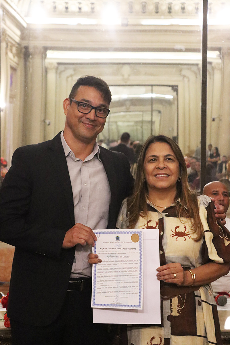 Entrega de moções para profissionais de Artes Marciais - 07/10/2025 (Por Câmara Municipal de Vereadores / Fotos: Cicero Rodrigues/CMRJ & Ascom Vereadora Tânia Bastos / Fotos: Sandro Diniz) - Foto 180