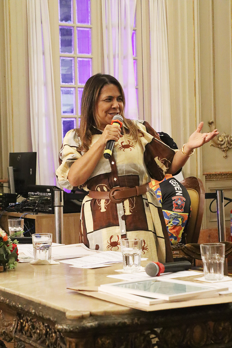 Entrega de moções para profissionais de Artes Marciais - 07/10/2025 (Por Câmara Municipal de Vereadores / Fotos: Cicero Rodrigues/CMRJ & Ascom Vereadora Tânia Bastos / Fotos: Sandro Diniz) - Foto 188