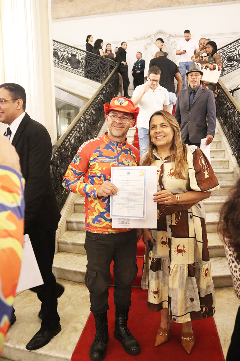 Entrega de moções para profissionais de Artes Marciais - 07/10/2025 (Por Câmara Municipal de Vereadores / Fotos: Cicero Rodrigues/CMRJ & Ascom Vereadora Tânia Bastos / Fotos: Sandro Diniz) - Foto 203