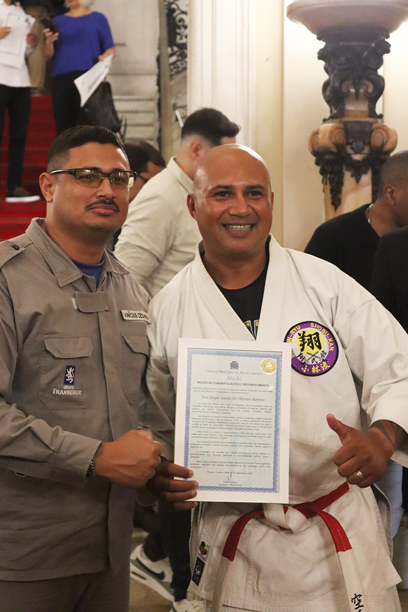 Entrega de moções para profissionais de Artes Marciais - 07/10/2025 (Por Câmara Municipal de Vereadores / Fotos: Cicero Rodrigues/CMRJ & Ascom Vereadora Tânia Bastos / Fotos: Sandro Diniz) - Foto 209
