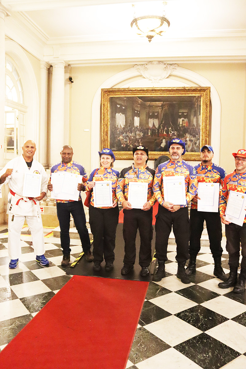 Entrega de moções para profissionais de Artes Marciais - 07/10/2025 (Por Câmara Municipal de Vereadores / Fotos: Cicero Rodrigues/CMRJ & Ascom Vereadora Tânia Bastos / Fotos: Sandro Diniz) - Foto 214