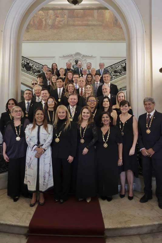 Novos membros tomam posse na Academia Brasileira de Odontologia na Câmara do Rio / Fotos Sandro Diniz e Eduardo Barreto (Câmara Vereadores)