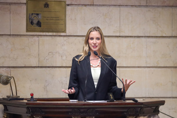 Medalha Chiquinha Gonzaga à Rudimila Borges - Fotos: Renan Olaz/CMRJ - Sandro Diniz/Acom - Foto 34