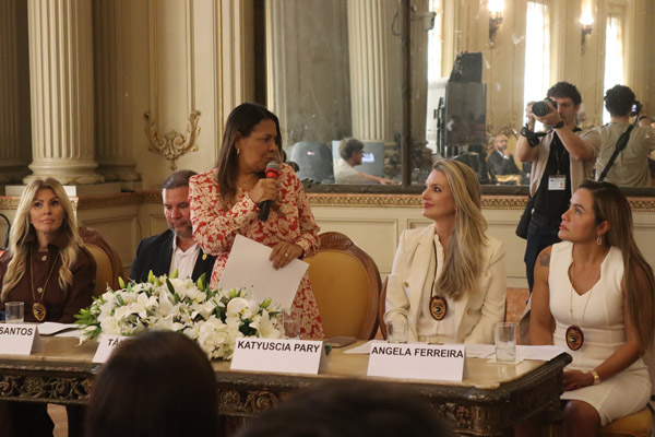 Entrega de Moções aos Diplomatas Civis do Estado do Rio de Janeiro - Fotos: Lucas Diniz/CMRJ / Sandro Diniz Ascom - Foto 12