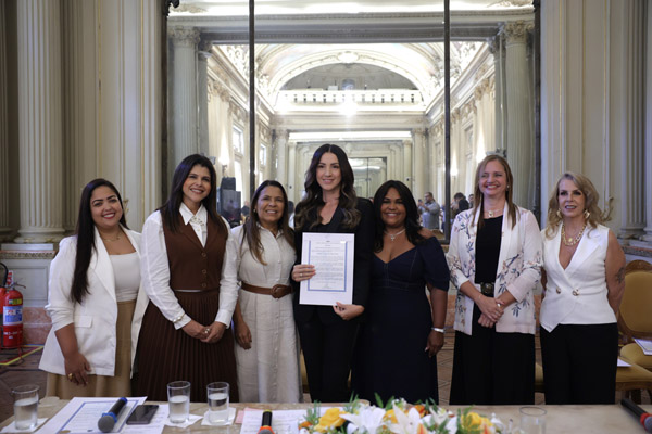 Entrega de Moções à Mulheres Líderes que Inspiram em vários setores político, econômico, social e religioso - Foto: Maria Raiane de Olivera e Adriana Andrade/CMRJ - Sandro Diniz Ascom - Foto 60