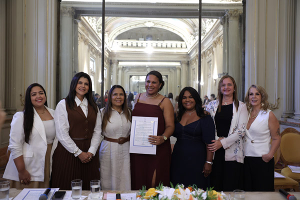 Entrega de Moções à Mulheres Líderes que Inspiram em vários setores político, econômico, social e religioso - Foto: Maria Raiane de Olivera e Adriana Andrade/CMRJ - Sandro Diniz Ascom - Foto 65
