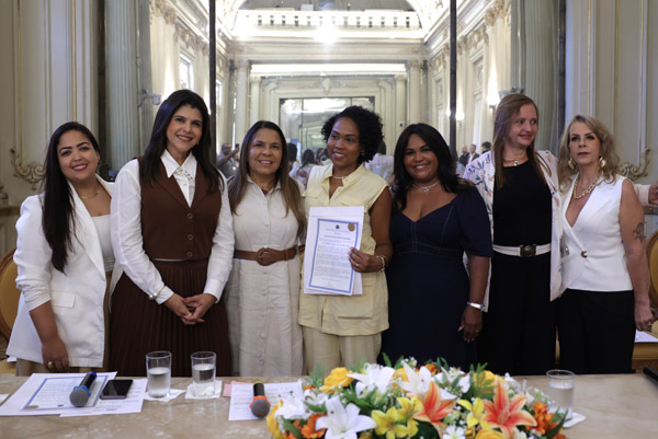 Entrega de Moções à Mulheres Líderes que Inspiram em vários setores político, econômico, social e religioso - Foto: Maria Raiane de Olivera e Adriana Andrade/CMRJ - Sandro Diniz Ascom - Foto 66