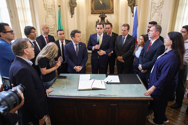 Posse do Prefeito Eduardo Cavaliere - Fotos: Renan Olaz/CMRJ - Foto 4