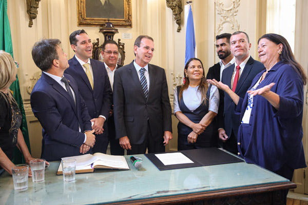 Posse do Prefeito Eduardo Cavaliere - Fotos: Renan Olaz/CMRJ - Foto 7