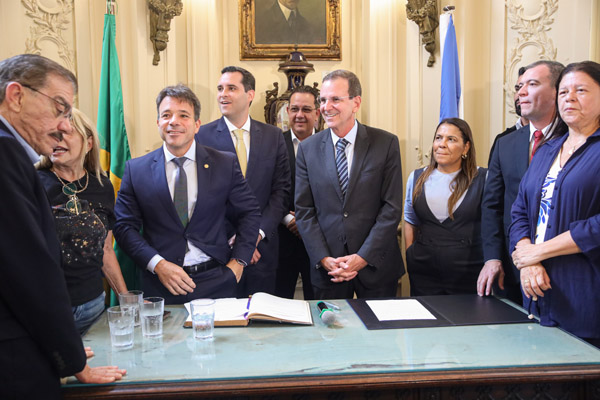 Posse do Prefeito Eduardo Cavaliere - Fotos: Renan Olaz/CMRJ - Foto 10