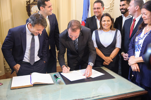 Posse do Prefeito Eduardo Cavaliere - Fotos: Renan Olaz/CMRJ - Foto 13