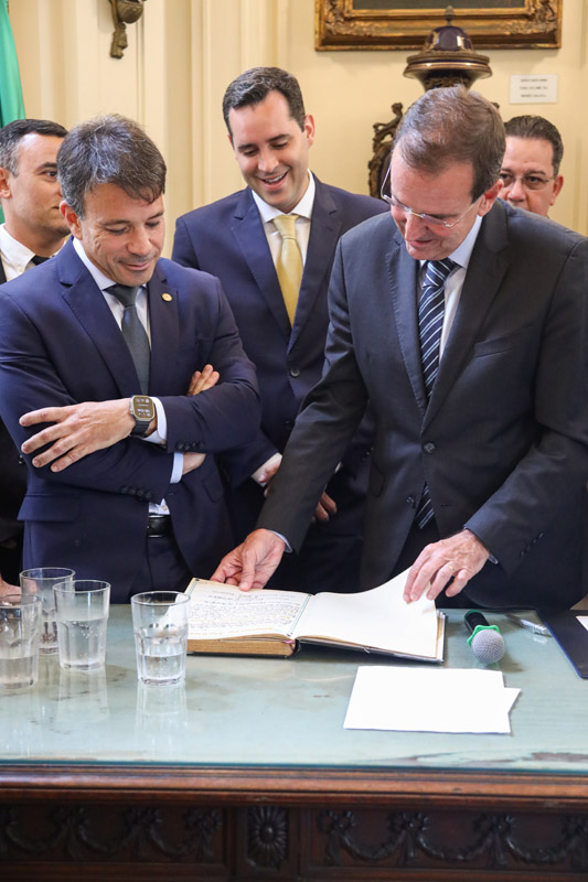 Posse do Prefeito Eduardo Cavaliere - Fotos: Renan Olaz/CMRJ - Foto 15