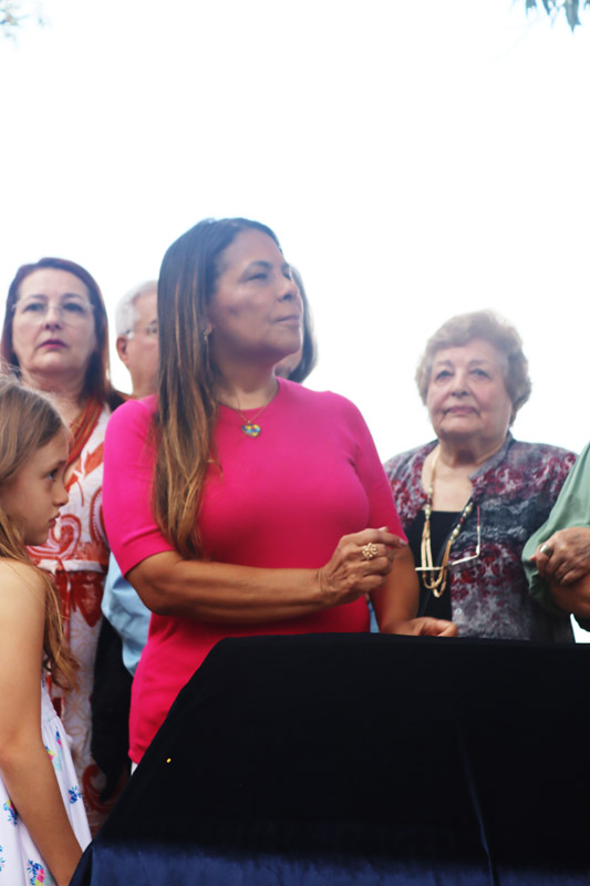 Vereadora presta homenagem a ator insulano - Foto 1