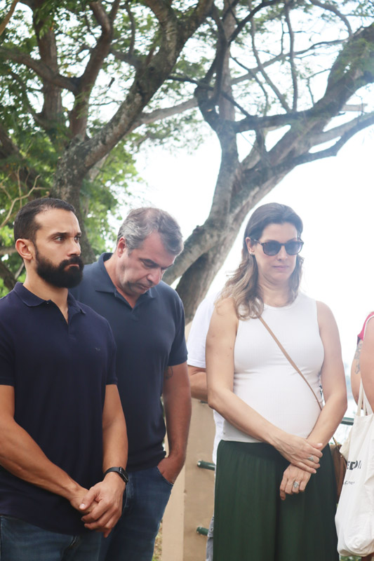 Vereadora presta homenagem a ator insulano - Foto 9