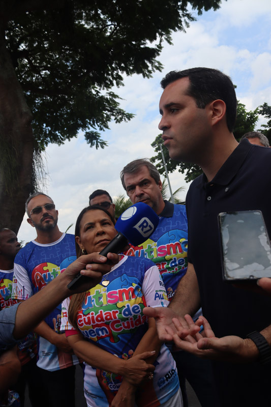 Vereadora Tânia Bastos reforça compromisso com inclusão durante Caminhada do Autismo na Ilha do Governador - Foto 4