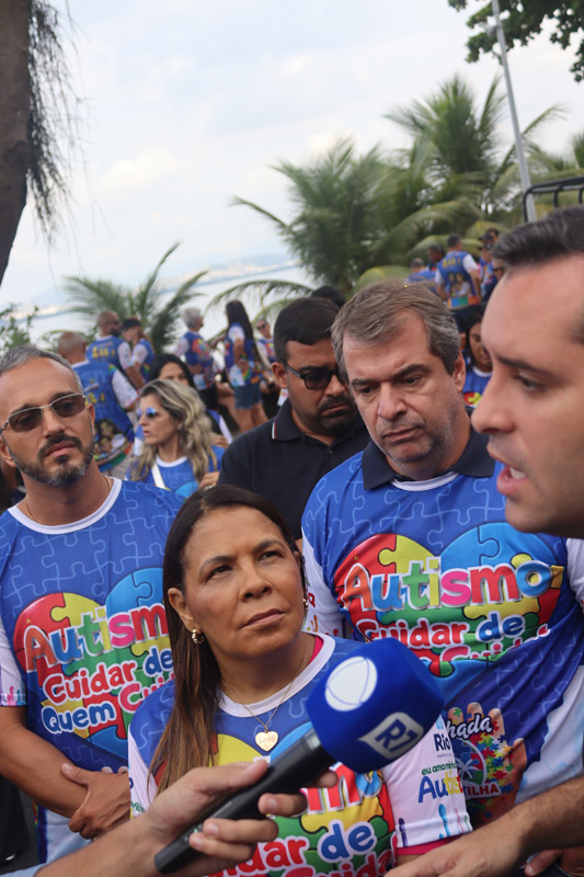 Vereadora Tânia Bastos reforça compromisso com inclusão durante Caminhada do Autismo na Ilha do Governador - Foto 6