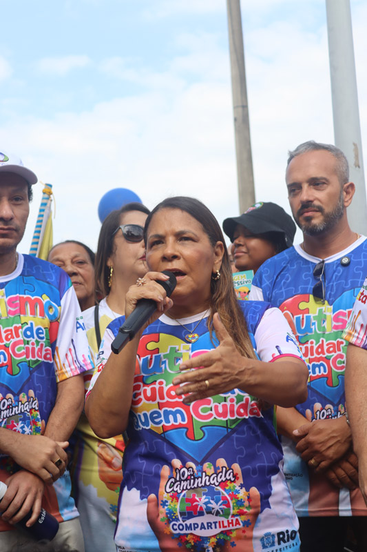 Vereadora Tânia Bastos reforça compromisso com inclusão durante Caminhada do Autismo na Ilha do Governador - Foto 18