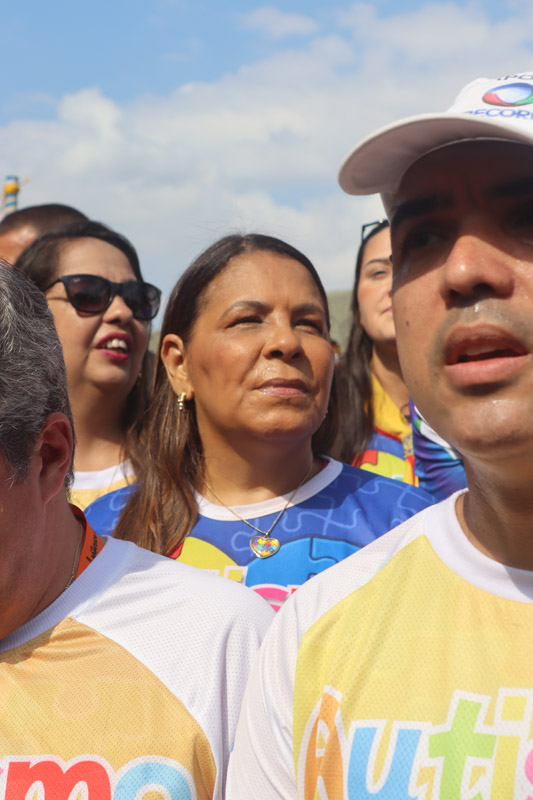 Vereadora Tânia Bastos reforça compromisso com inclusão durante Caminhada do Autismo na Ilha do Governador - Foto 28