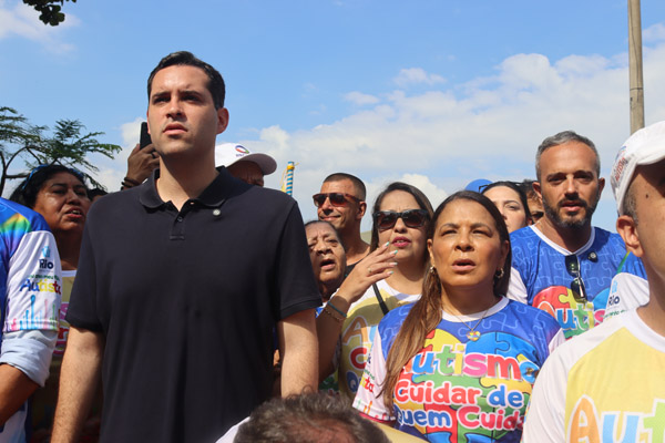 Vereadora Tânia Bastos reforça compromisso com inclusão durante Caminhada do Autismo na Ilha do Governador - Foto 29