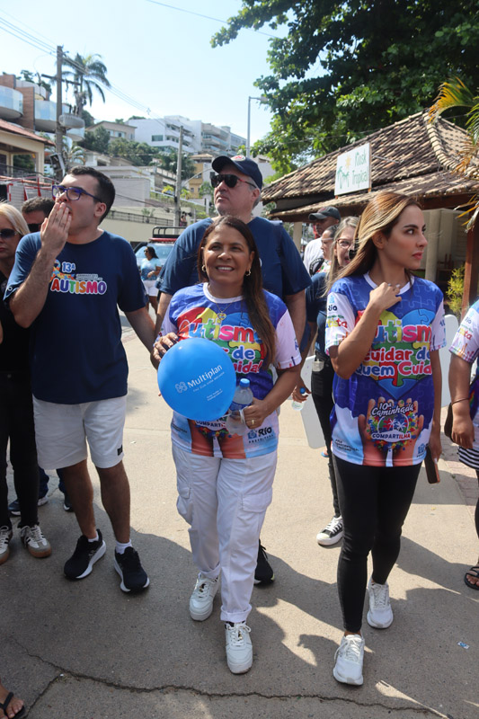 Vereadora Tânia Bastos reforça compromisso com inclusão durante Caminhada do Autismo na Ilha do Governador - Foto 40