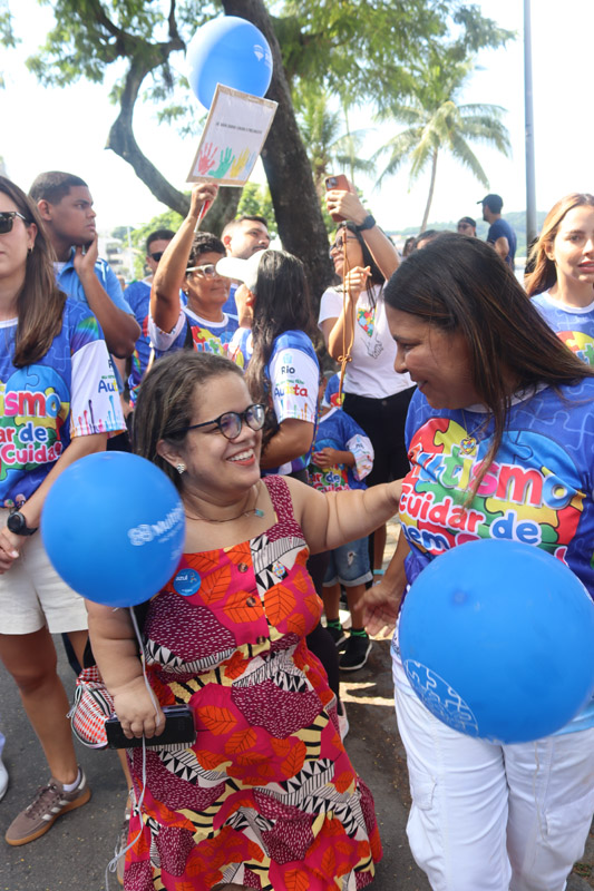 Vereadora Tânia Bastos reforça compromisso com inclusão durante Caminhada do Autismo na Ilha do Governador - Foto 45