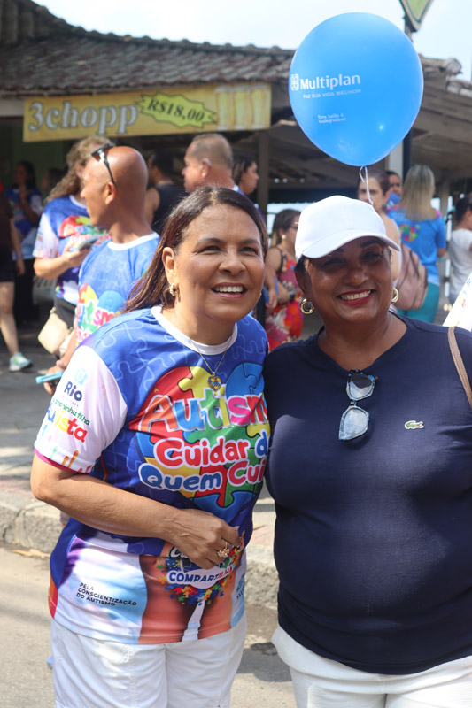 Vereadora Tânia Bastos reforça compromisso com inclusão durante Caminhada do Autismo na Ilha do Governador - Foto 47
