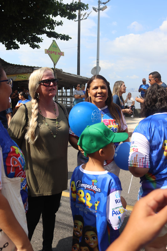 Vereadora Tânia Bastos reforça compromisso com inclusão durante Caminhada do Autismo na Ilha do Governador - Foto 53
