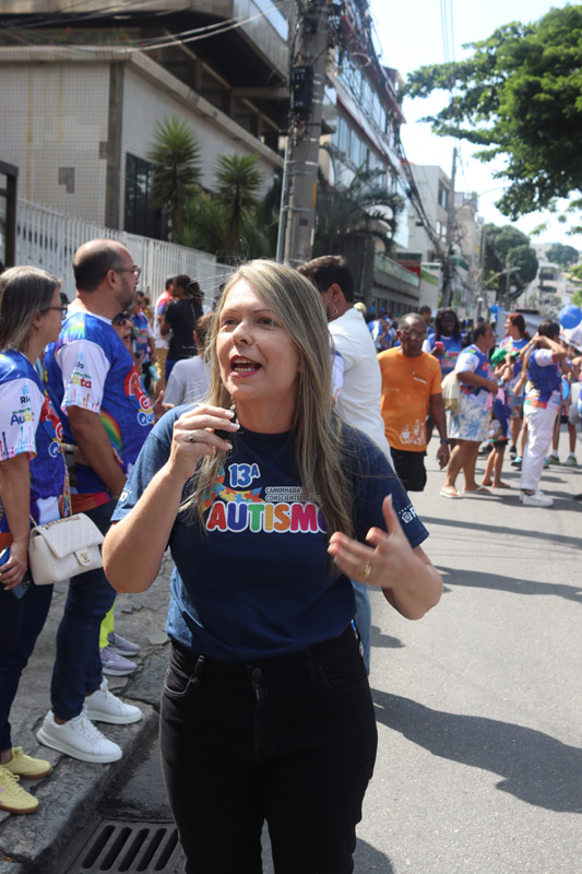 Vereadora Tânia Bastos reforça compromisso com inclusão durante Caminhada do Autismo na Ilha do Governador - Foto 57