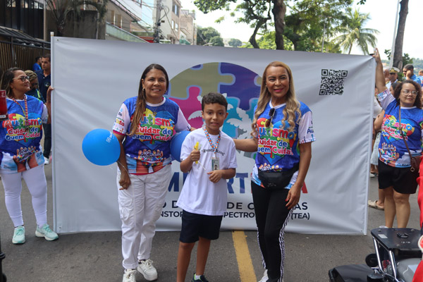 Vereadora Tânia Bastos reforça compromisso com inclusão durante Caminhada do Autismo na Ilha do Governador - Foto 75