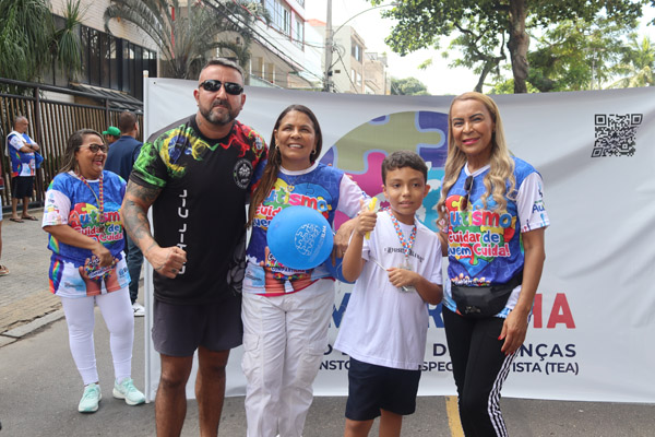 Vereadora Tânia Bastos reforça compromisso com inclusão durante Caminhada do Autismo na Ilha do Governador - Foto 77