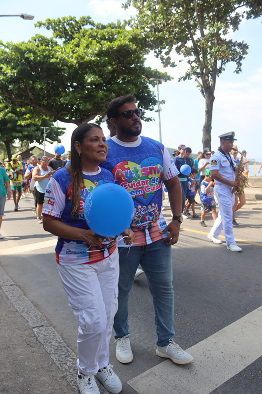 Vereadora Tânia Bastos reforça compromisso com inclusão durante Caminhada do Autismo na Ilha do Governador - Foto 82