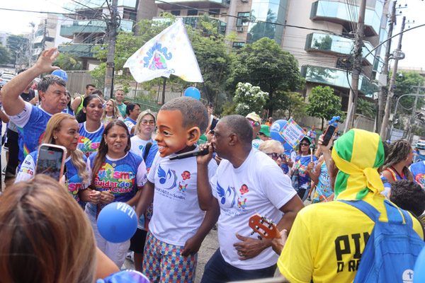 Vereadora Tânia Bastos reforça compromisso com inclusão durante Caminhada do Autismo na Ilha do Governador - Foto 98