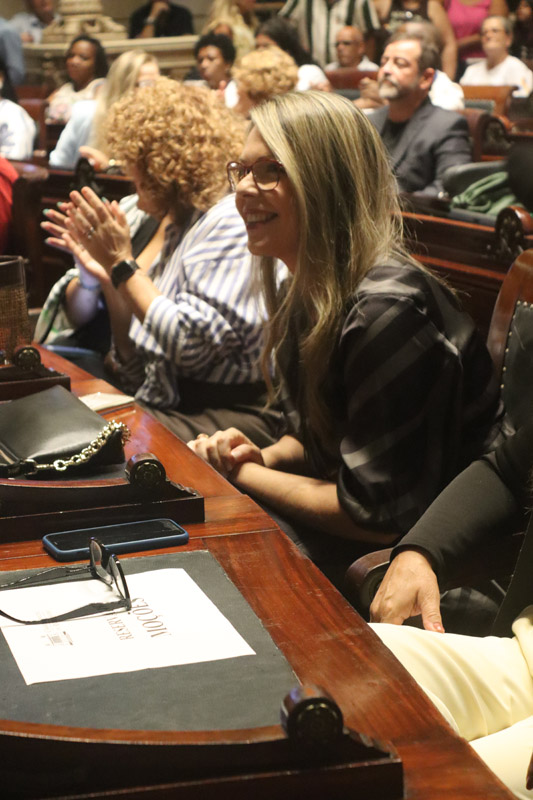 Entrega de moções à personalidades que atuam na militância de pessoa com transtorno de espectro autista - Fotos: Cicero Rodrigues/CMRJ e Ascom Tânia Bastos - Foto 6