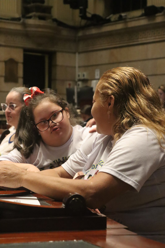 Entrega de moções à personalidades que atuam na militância de pessoa com transtorno de espectro autista - Fotos: Cicero Rodrigues/CMRJ e Ascom Tânia Bastos - Foto 44
