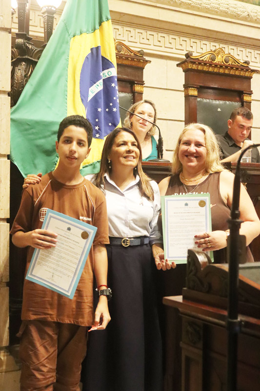 Entrega de moções à personalidades que atuam na militância de pessoa com transtorno de espectro autista - Fotos: Cicero Rodrigues/CMRJ e Ascom Tânia Bastos - Foto 58