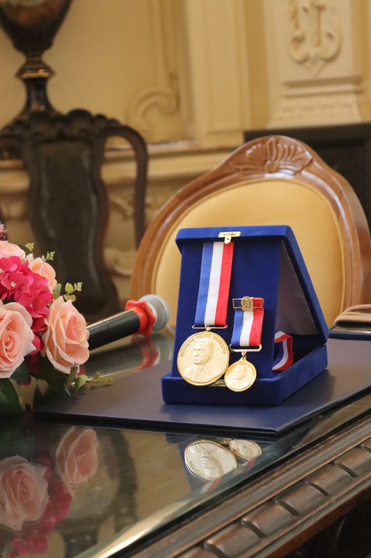 Entrega da Medalha Pedro Ernesto à Sra. Kárin Emmerich - Fotos: Cicero Rodrigues/CMRJ - Ascom Tânia Bastos - Foto 60